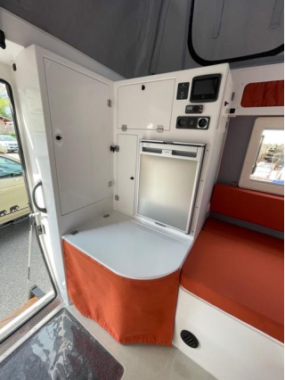 Lababouch : Intérieur